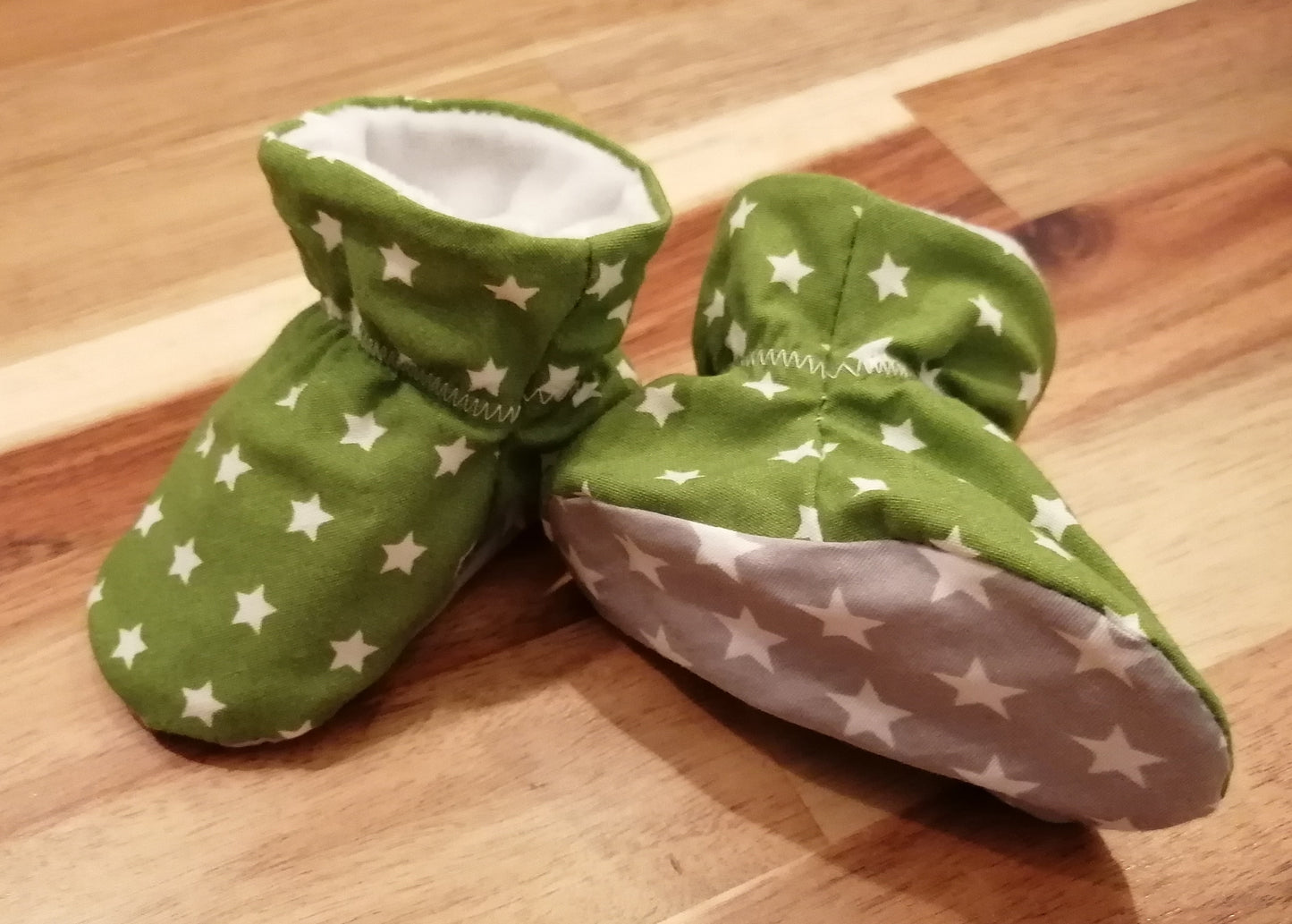 Grüne Sterne (weiss)